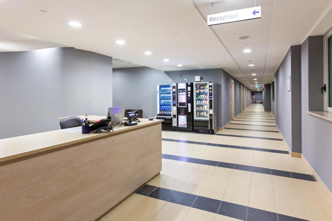 Camplus Mazzini Aparthotel Bologna Bagian luar foto
